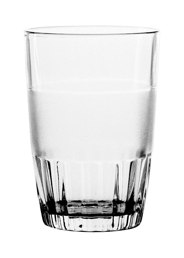 takaran air menggunakan gelas